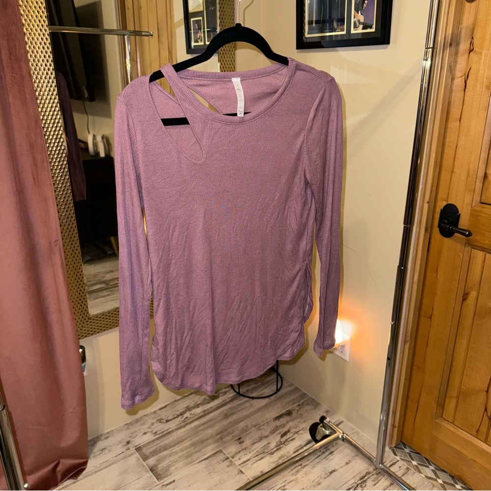 Alo Long Sleeve